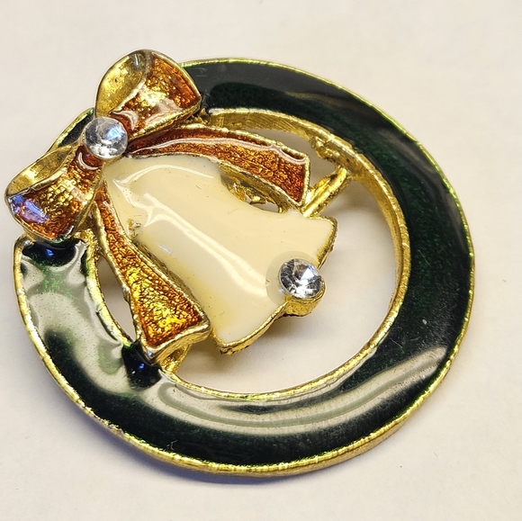 5/$25 Enameled Christmas Brooche - Picture 3 of 6